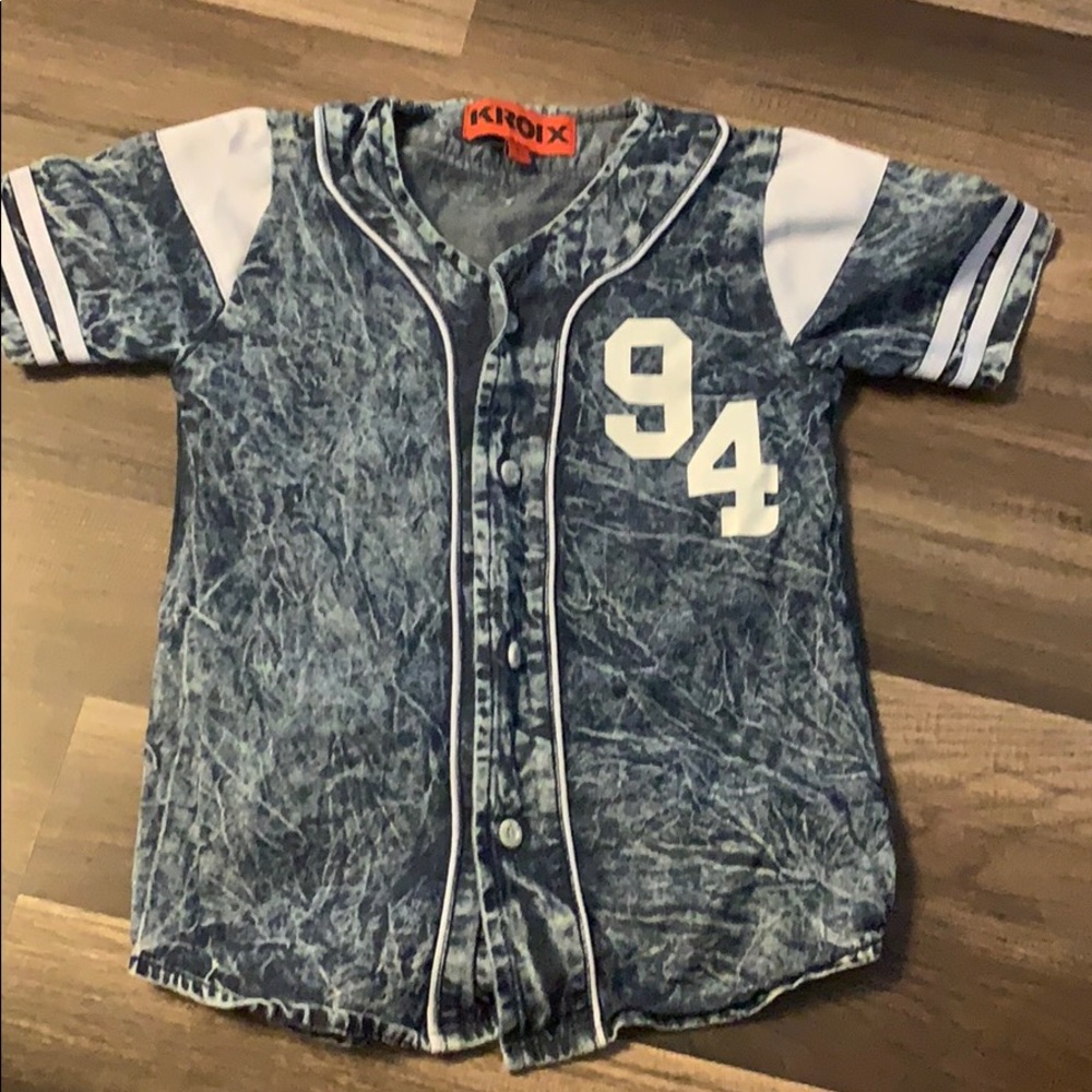 Jersey like button up boys shirt